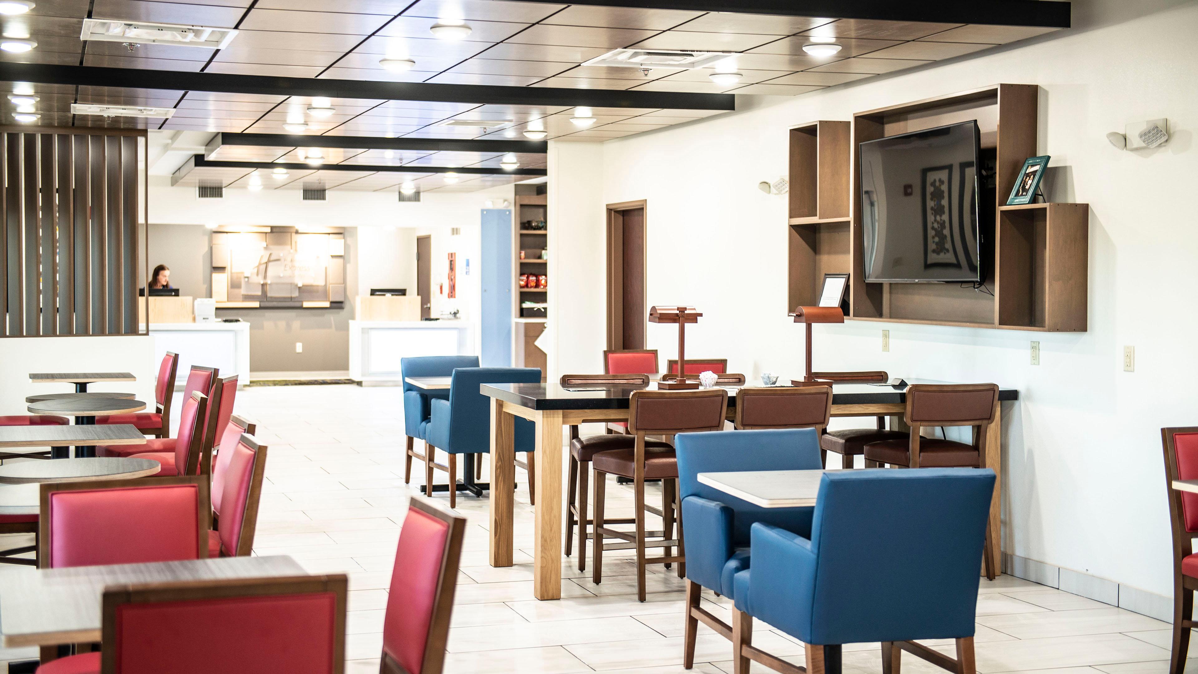 Holiday Inn Express Hotel&Suites Sedalia, an IHG Hotel Exterior foto